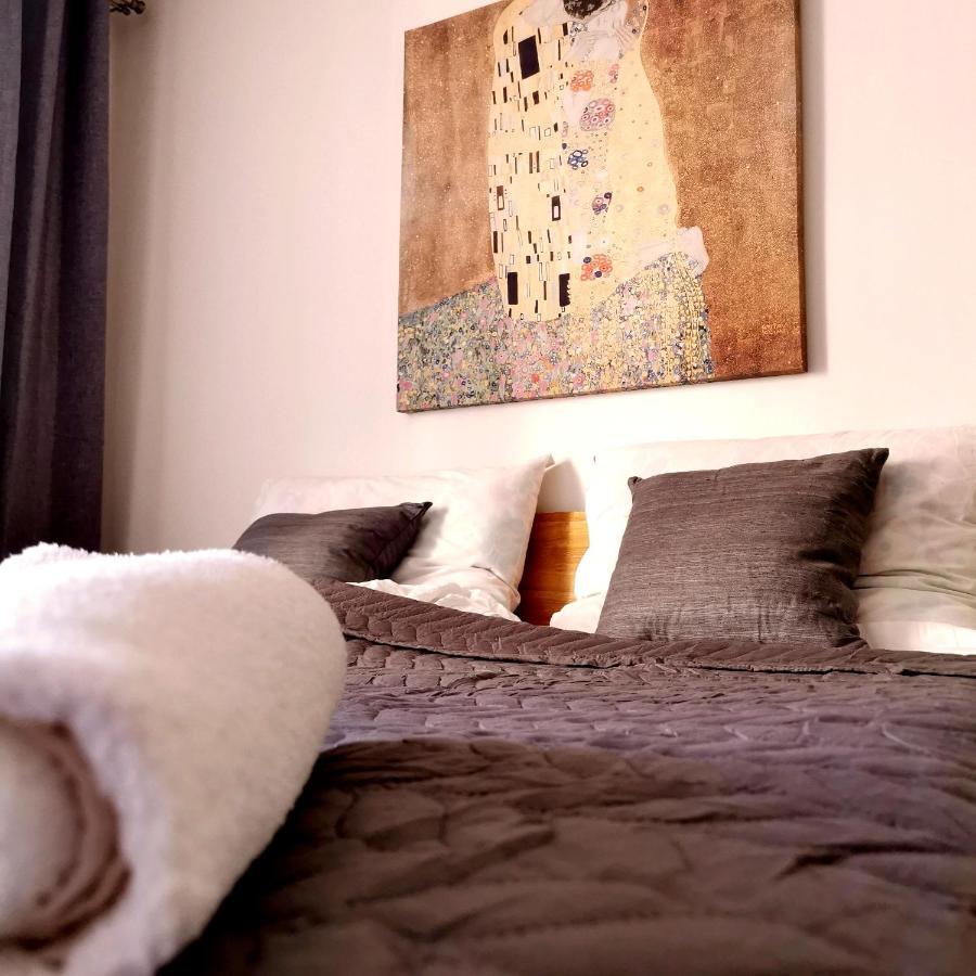 ברטיסלאבה Cozyhome Retro Apartment מראה חיצוני תמונה